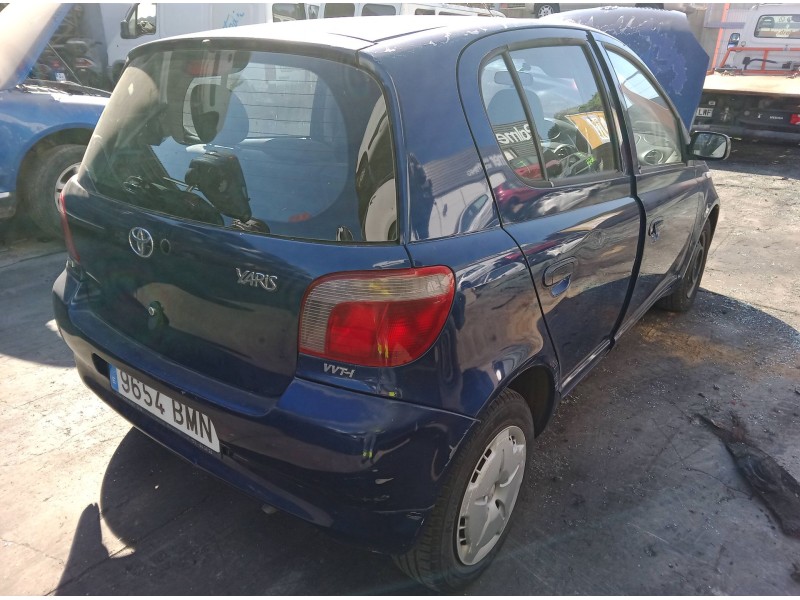 toyota yaris (_p1_) del año 2001