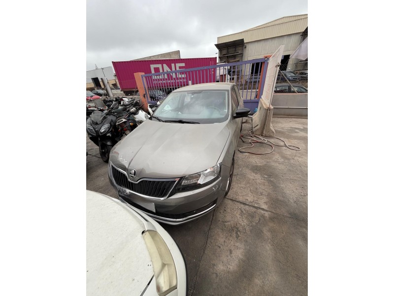 skoda rapid spaceback (nh1) del año 2019