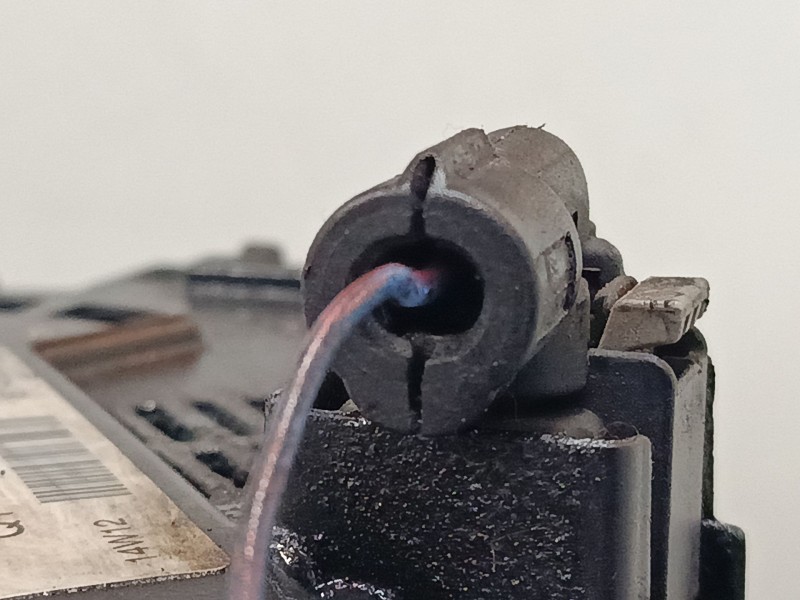 Recambio de alternador para mercedes-benz vito / mixto furgoneta (w639) 111 cdi (639.601, 639.603, 639.605) referencia OEM IAM A