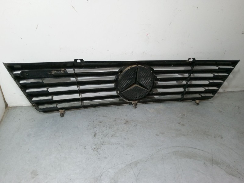 Recambio de rejillas capo para mercedes-benz sprinter 3-t furgoneta (b903) 310 d 2.9 (903.461, 903.462, 903.463) referencia OEM 