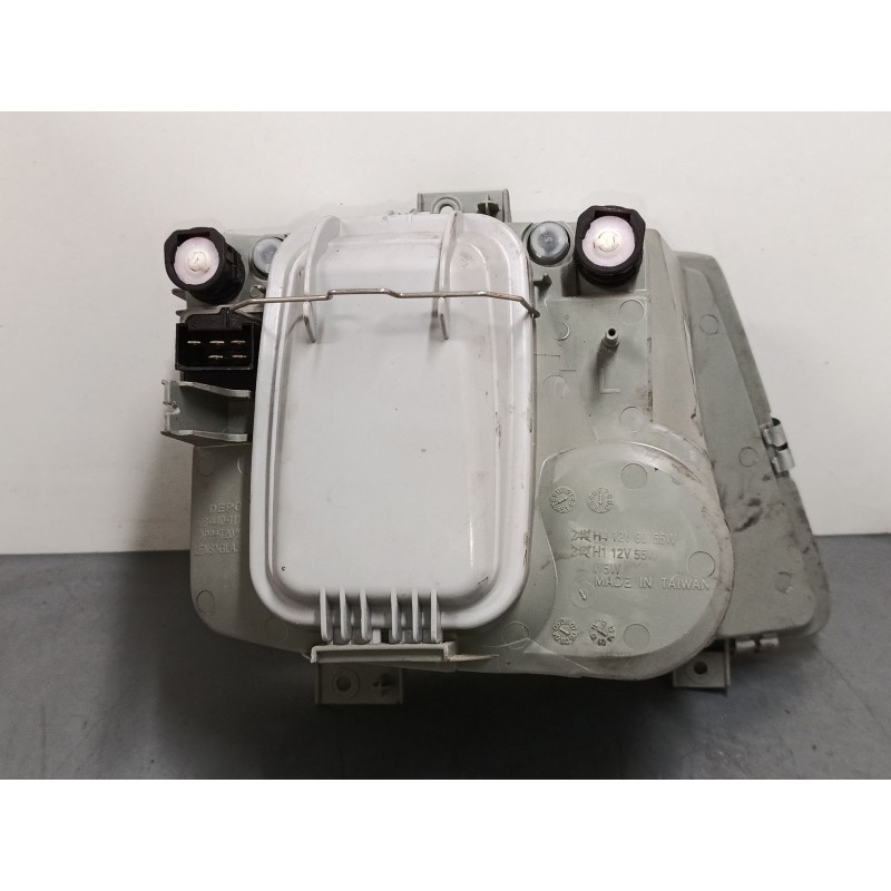 Recambio de faro izquierdo para mercedes-benz vito furgoneta (w638) 110 d 2.3 (638.074, 638.078) referencia OEM IAM 084401119L  