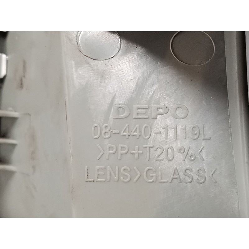 Recambio de faro izquierdo para mercedes-benz vito furgoneta (w638) 110 d 2.3 (638.074, 638.078) referencia OEM IAM 084401119L  