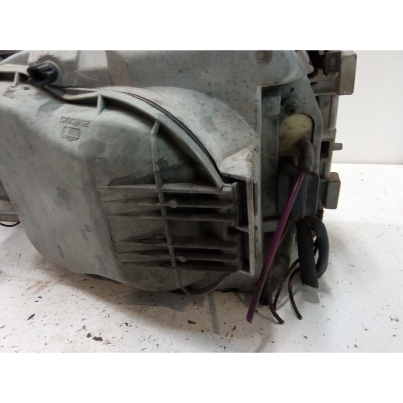 Recambio de faro derecho para mercedes-benz 123 t-model (s123) 240 t d (123.183) referencia OEM IAM   