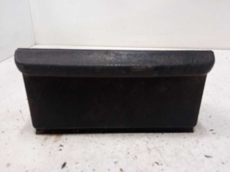 Recambio de cenicero para mercedes-benz 123 t-model (s123) 240 t d (123.183) referencia OEM IAM   