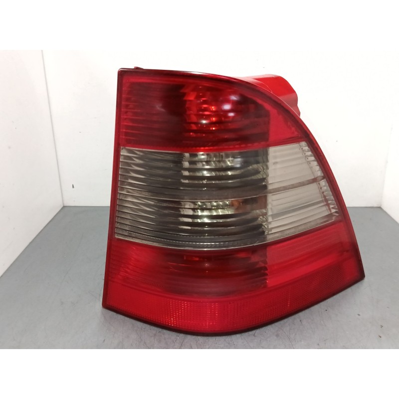 Recambio de piloto trasero derecho para mercedes-benz clase m (w163) ml 270 cdi (163.113) referencia OEM IAM 1638202664  