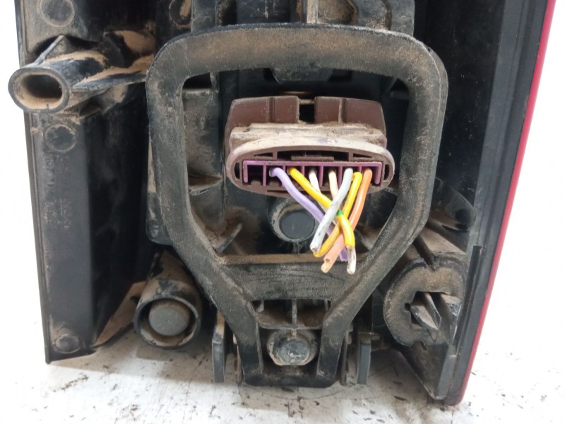 Recambio de piloto trasero izquierdo para peugeot partner monospace (5_, g_) 1.9 d referencia OEM IAM   