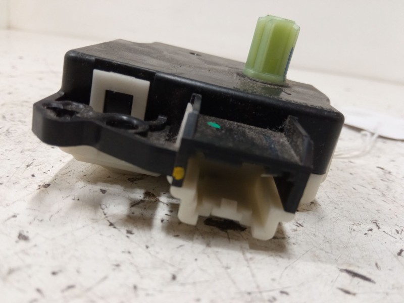 Recambio de motor apertura trampillas climatizador para ford ecosport 1.0 ecoboost referencia OEM IAM AV1119E616HA  