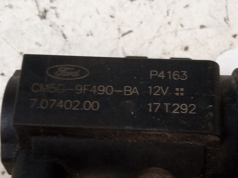 Recambio de valvula vacio para ford ecosport 1.0 ecoboost referencia OEM IAM CM5G9F490BA  