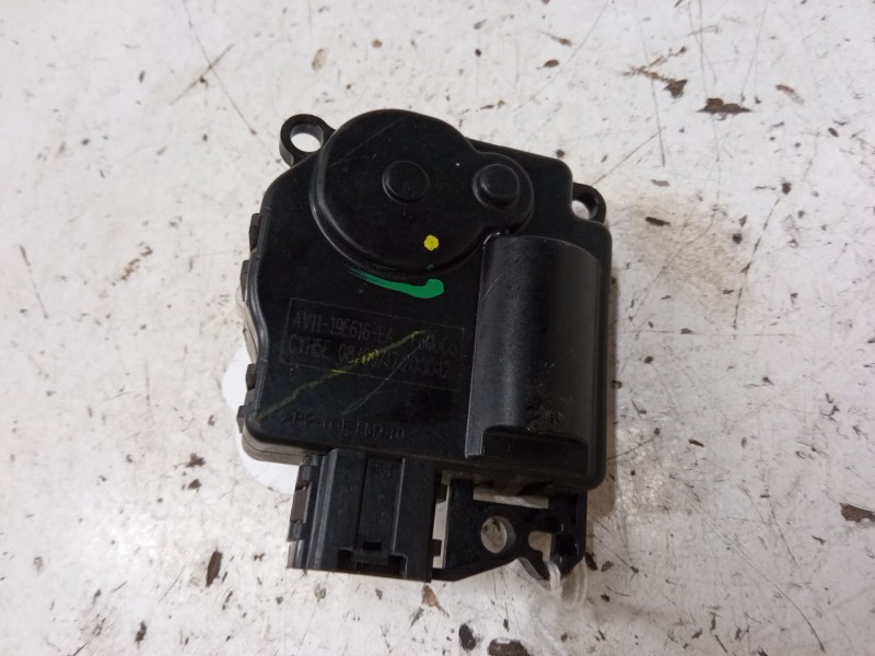 Recambio de motor apertura trampillas climatizador para ford ecosport 1.0 ecoboost referencia OEM IAM AV1119E616EA  