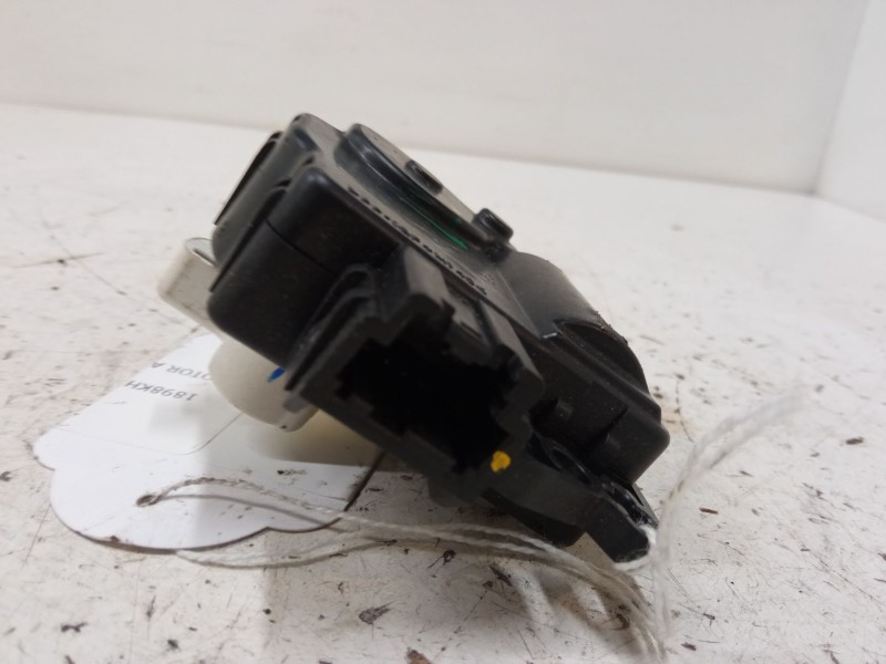 Recambio de motor apertura trampillas climatizador para ford ecosport 1.0 ecoboost referencia OEM IAM AV1119E616EA  