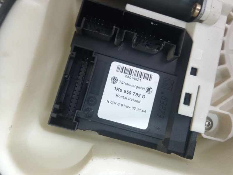 Recambio de elevalunas electrico delantero derecho para seat toledo iii (5p2) 1.9 tdi referencia OEM IAM 1K0959792D  