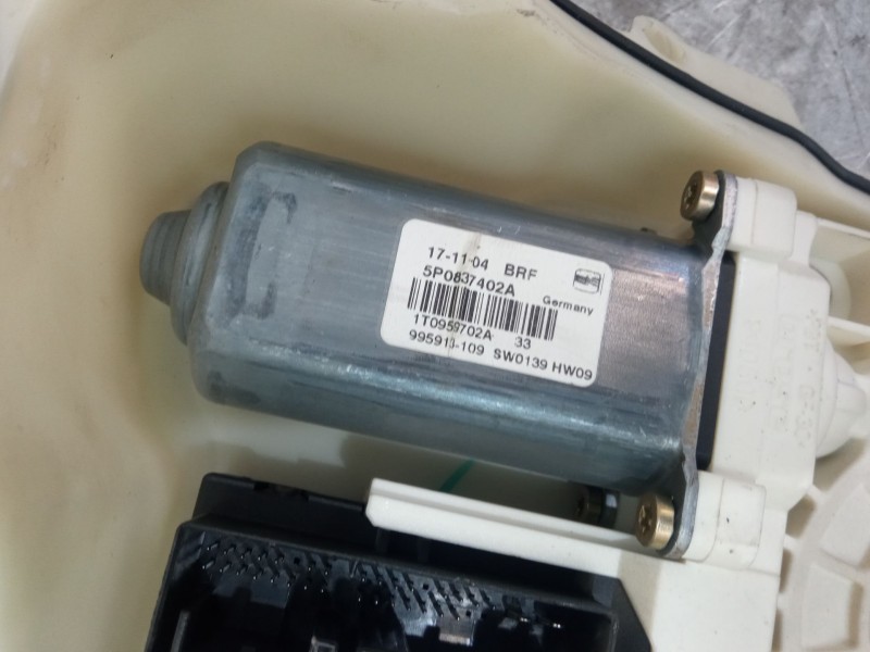 Recambio de elevalunas electrico delantero derecho para seat toledo iii (5p2) 1.9 tdi referencia OEM IAM 1K0959792D  
