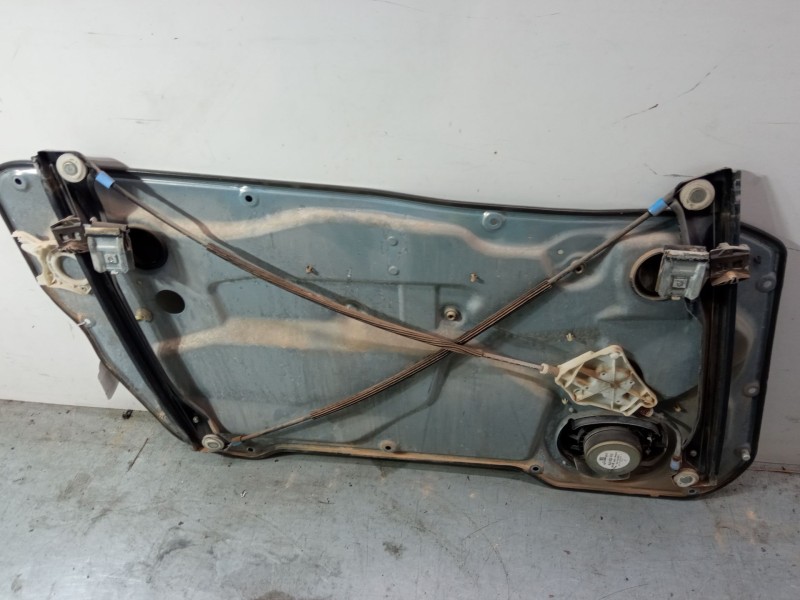 Recambio de elevalunas electrico derecho 3p para seat ibiza iii (6l1) 1.4 16v referencia OEM IAM 6L3837752CQ  