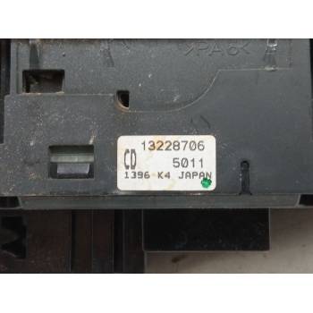 MANDO ELEVALUNAS DELANTERO IZQUIERDO 13228706 