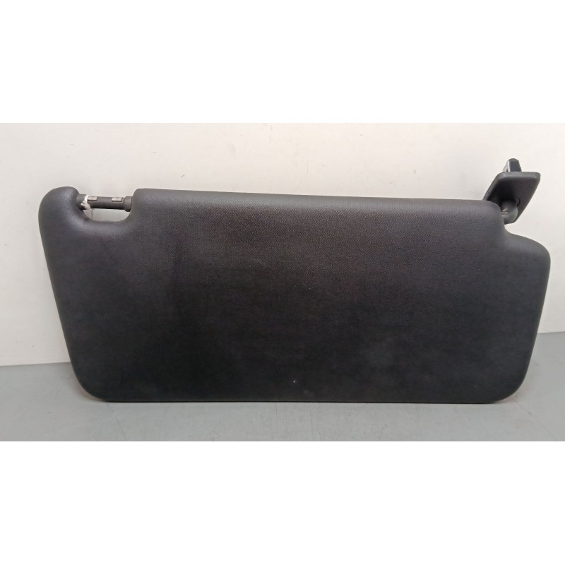 Recambio de parasol izquierdo para mercedes-benz clase a (w176) a 220 d (176.003) referencia OEM IAM 17681011009H43  