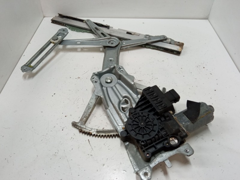 Recambio de elevalunas electrico derecho 3p para opel astra g hatchback (t98) 1.6 16v (f08, f48) referencia OEM IAM   