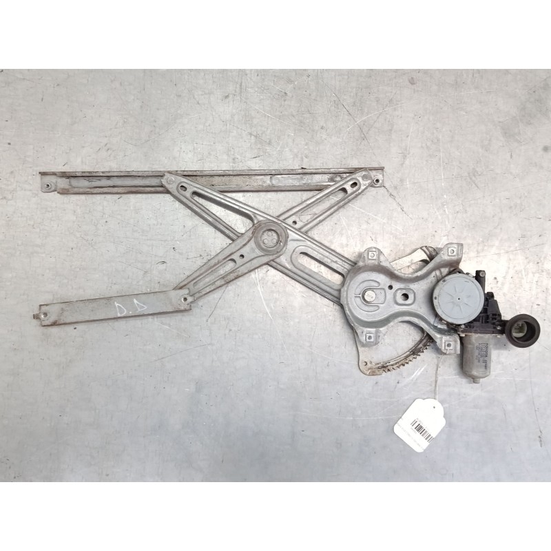 Recambio de elevalunas electrico delantero derecho para toyota auris (_e15_) 2.2 d (ade157_, ade151_) referencia OEM IAM B57100D