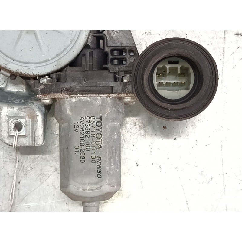 Recambio de elevalunas electrico delantero derecho para toyota auris (_e15_) 2.2 d (ade157_, ade151_) referencia OEM IAM B57100D