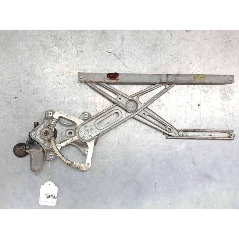 Recambio de elevalunas electrico delantero derecho para toyota auris (_e15_) 2.2 d (ade157_, ade151_) referencia OEM IAM B57100D
