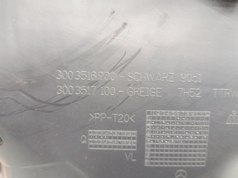 Recambio de guarnecido puerta delantera izquierda para mercedes-benz clase a (w176) a 220 d (176.003) referencia OEM IAM   