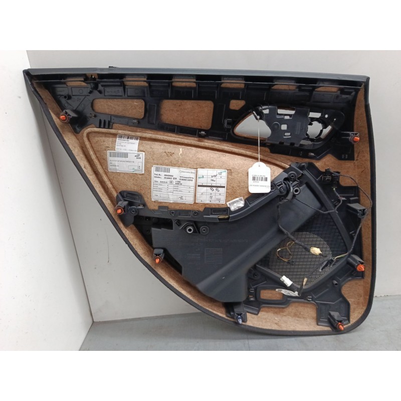 Recambio de guarnecido puerta trasera derecha para mercedes-benz clase a (w176) a 220 d (176.003) referencia OEM IAM   