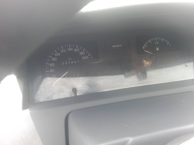 renault clio i (b/c57_, 5/357_) del año 1997