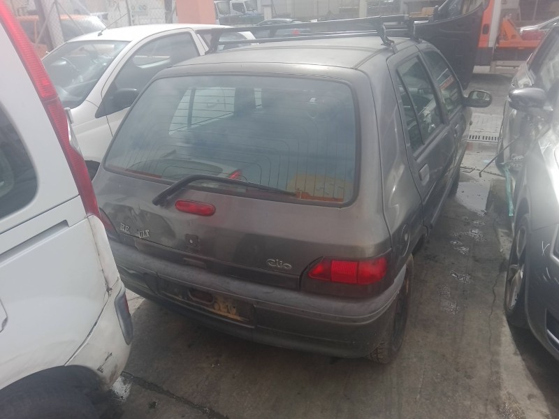 renault clio i (b/c57_, 5/357_) del año 1997