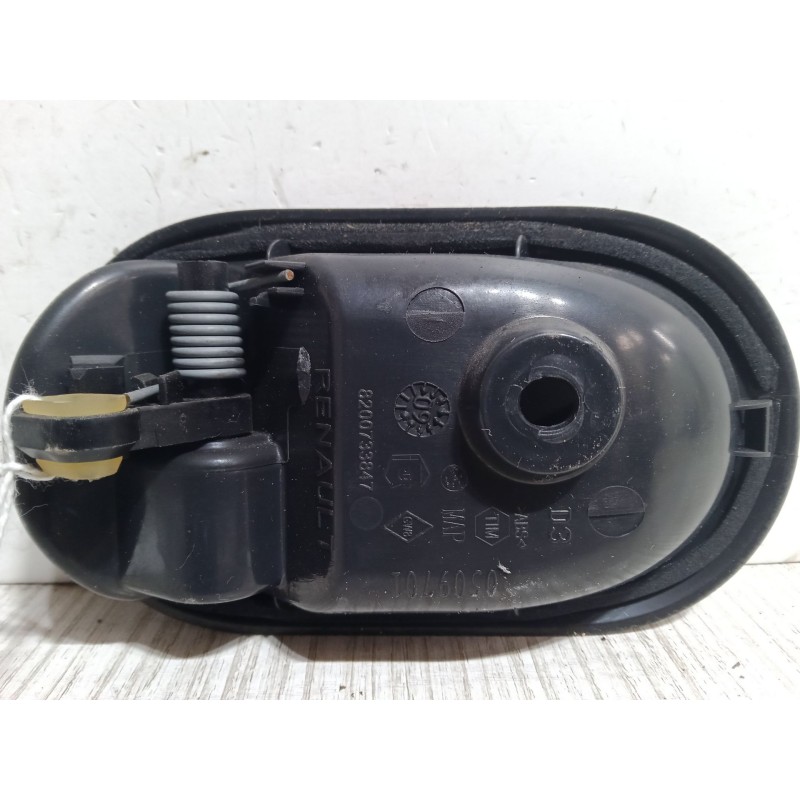 Recambio de maneta interior puerta delantera derecha para dacia sandero 1.2 16v referencia OEM IAM 8200733847  