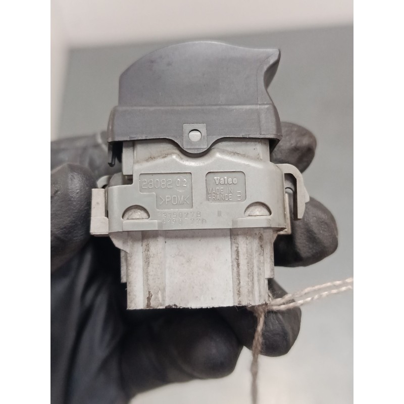 Recambio de mando elevalunas delantero derecho para renault scénic ii (jm0/1_) 2.0 (jm05, jm0u, jm1n, jm1u, jm2v) referencia OEM