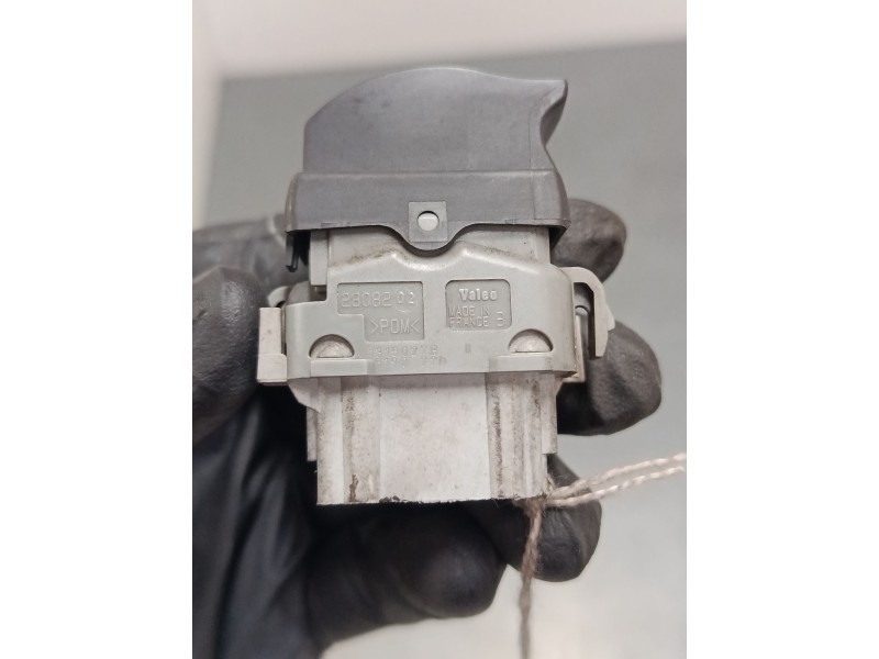 Recambio de mando elevalunas delantero derecho para renault scénic ii (jm0/1_) 2.0 (jm05, jm0u, jm1n, jm1u, jm2v) referencia OEM