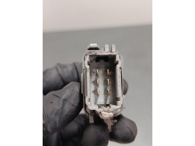 Recambio de mando elevalunas delantero derecho para renault scénic ii (jm0/1_) 2.0 (jm05, jm0u, jm1n, jm1u, jm2v) referencia OEM