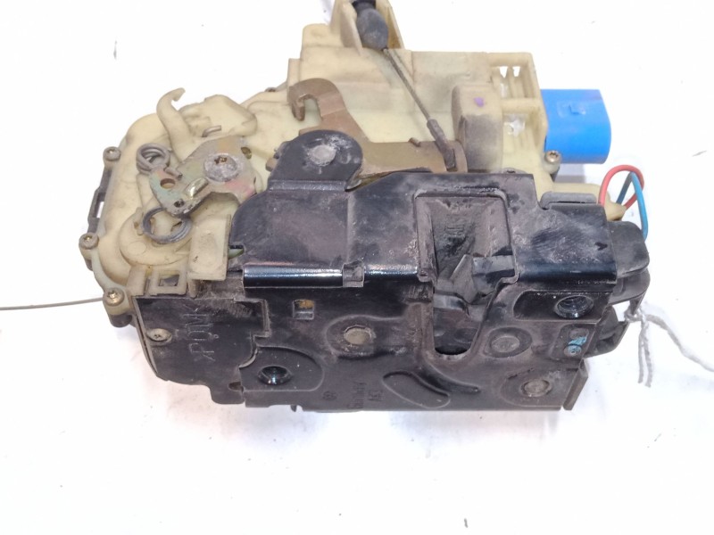 Recambio de cerradura puerta delantera izquierda para seat ibiza iii (6l1) 1.4 16v referencia OEM IAM C3B1837015AM  991990101