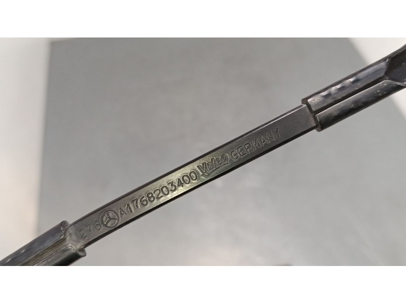 Recambio de brazo limpia delantero izquierdo para mercedes-benz clase a (w176) a 220 d (176.003) referencia OEM IAM A1768203400 