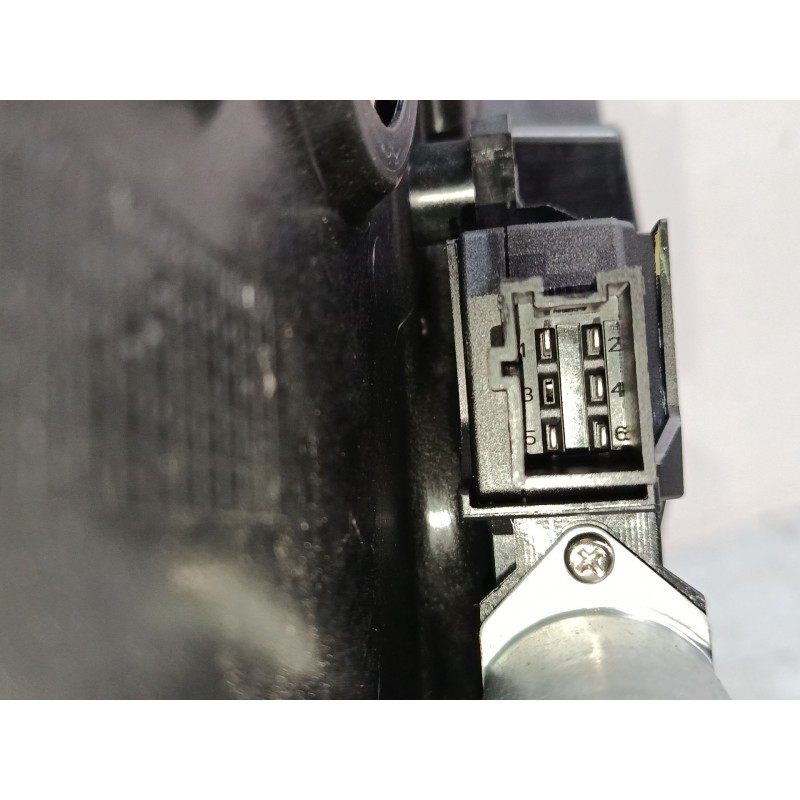 Recambio de elevalunas electrico trasero izquierdo para mercedes-benz clase a (w176) a 220 d (176.003) referencia OEM IAM A12376