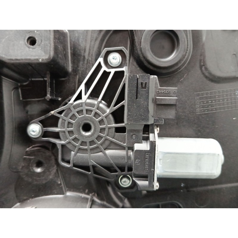 Recambio de elevalunas electrico trasero derecho para mercedes-benz clase a (w176) a 220 d (176.003) referencia OEM IAM A1767304