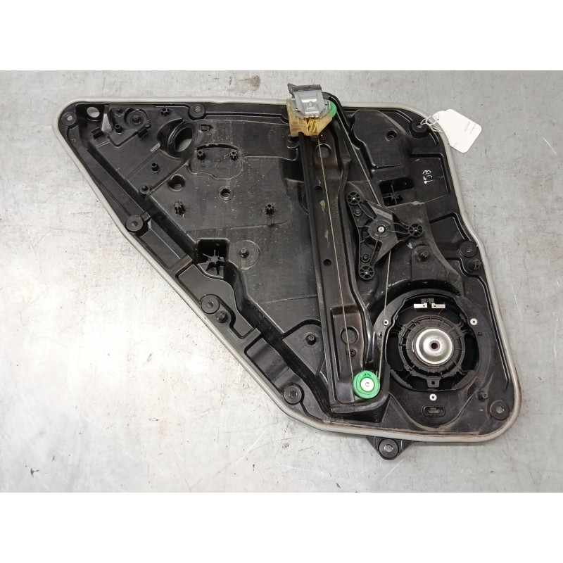 Recambio de elevalunas electrico trasero derecho para mercedes-benz clase a (w176) a 220 d (176.003) referencia OEM IAM A1767304