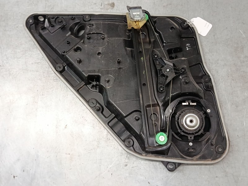 Recambio de elevalunas electrico trasero derecho para mercedes-benz clase a (w176) a 220 d (176.003) referencia OEM IAM A1767304