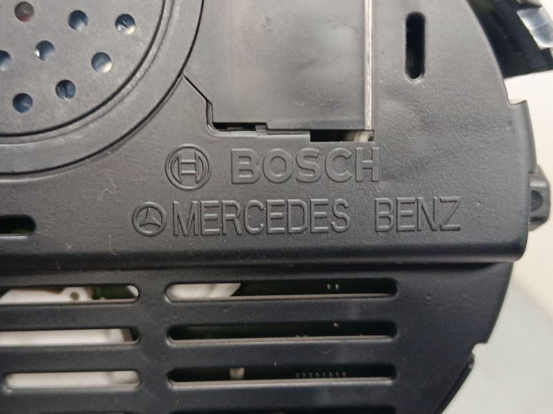 Recambio de cuadro instrumentos para mercedes-benz clase a (w176) a 220 d (176.003) referencia OEM IAM A1769000804 0263700379 