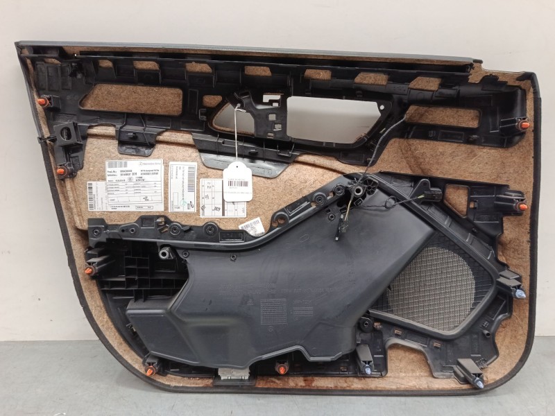 Recambio de guarnecido puerta delantera derecha para mercedes-benz clase a (w176) a 220 d (176.003) referencia OEM IAM A17672014