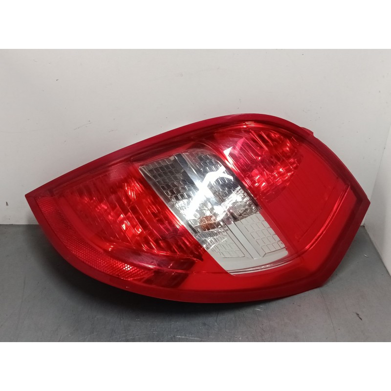 Recambio de piloto trasero derecho para mercedes-benz clase a (w169) a 180 cdi (169.007, 169.307) referencia OEM IAM A1698202864