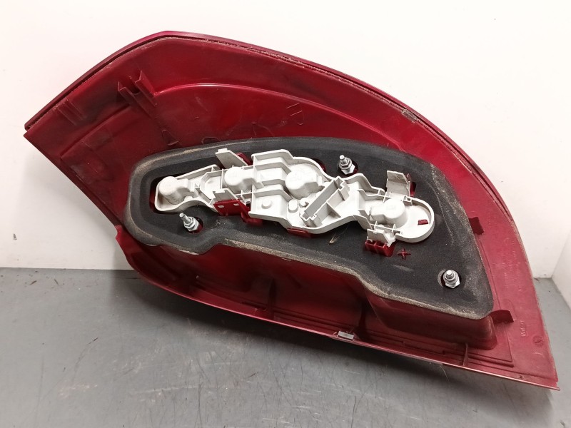 Recambio de piloto trasero izquierdo para mercedes-benz clase a (w169) a 180 cdi (169.007, 169.307) referencia OEM IAM A16982027