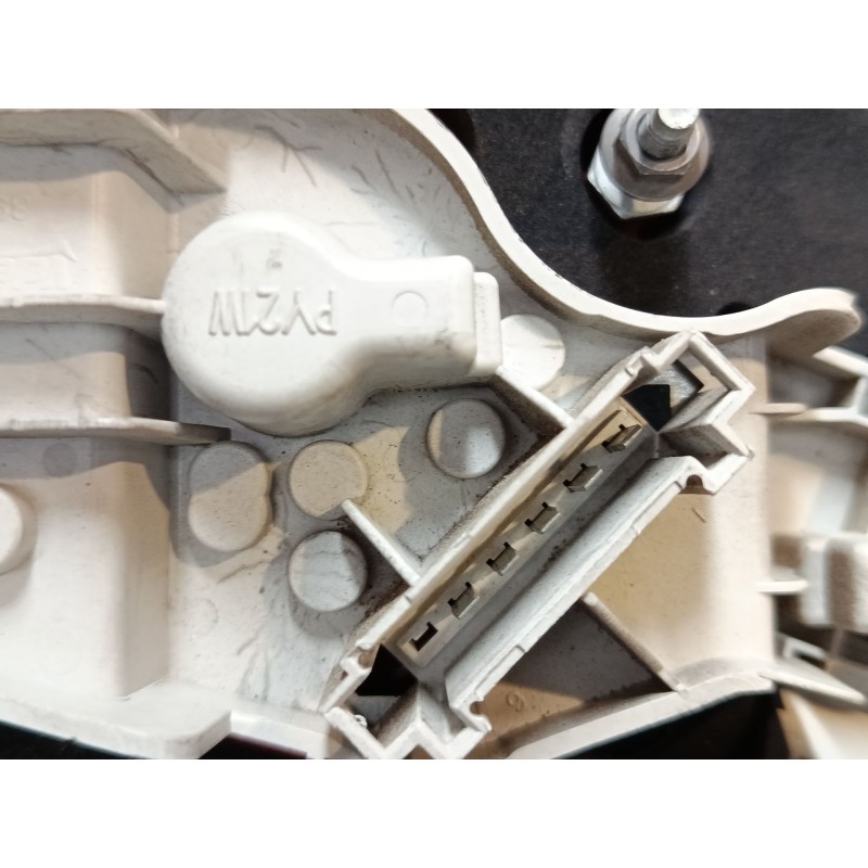 Recambio de piloto trasero izquierdo para mercedes-benz clase a (w169) a 180 cdi (169.007, 169.307) referencia OEM IAM A16982027