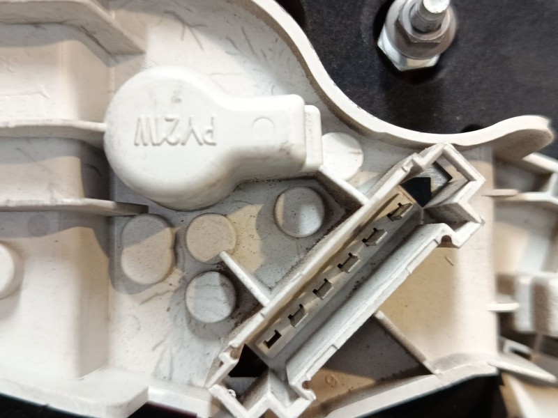 Recambio de piloto trasero izquierdo para mercedes-benz clase a (w169) a 180 cdi (169.007, 169.307) referencia OEM IAM A16982027