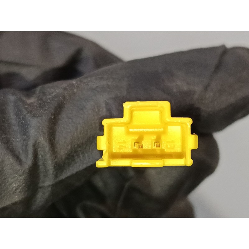 Recambio de anclaje cinturon delantero izquierdo para mercedes-benz clase a (w176) a 220 d (176.003) referencia OEM IAM   