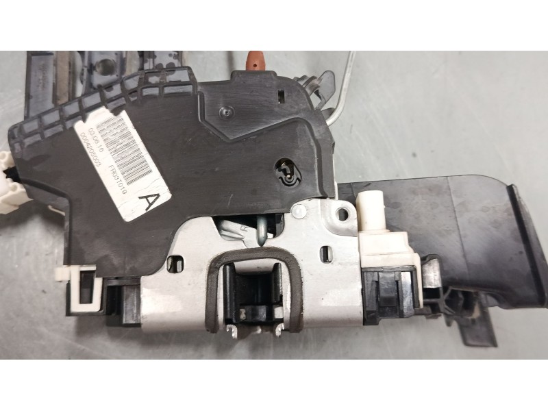 Recambio de cerradura puerta delantera derecha para mercedes-benz clase a (w176) a 220 d (176.003) referencia OEM IAM   