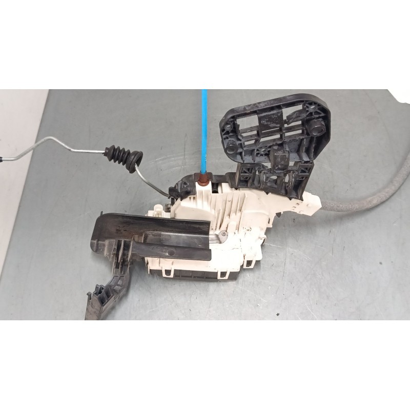 Recambio de cerradura puerta delantera derecha para mercedes-benz clase a (w176) a 220 d (176.003) referencia OEM IAM   