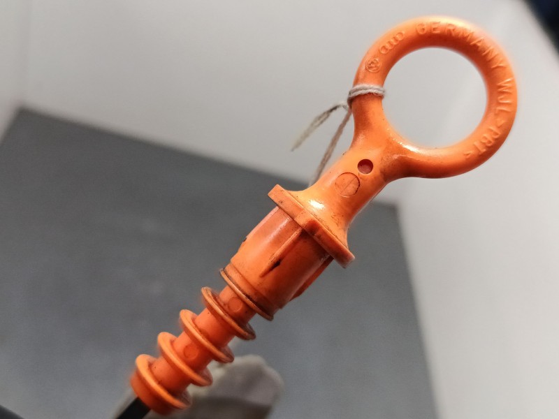 Recambio de varilla aceite para seat ibiza iii (6l1) 1.4 tdi referencia OEM IAM   