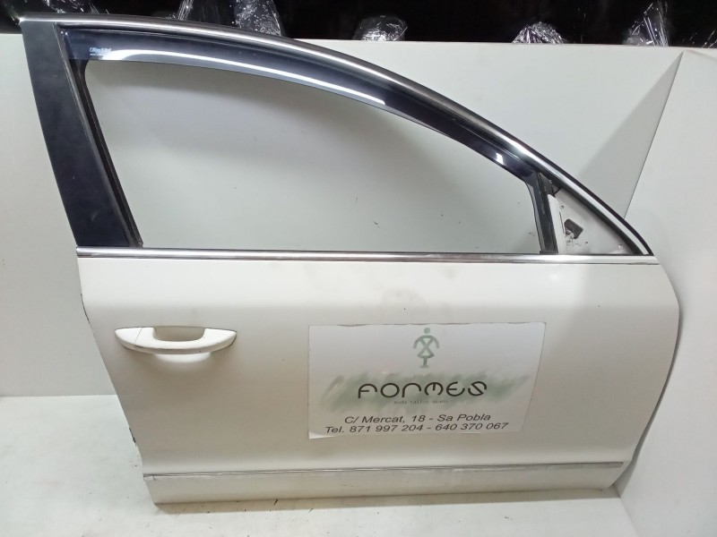 Recambio de puerta delantera derecha para skoda superb ii station wagon (3t5) 2.0 tdi 16v referencia OEM IAM   