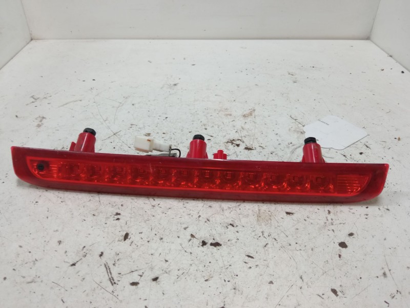 Recambio de luz central de freno para kia cee´d hatchback (ed) 1.4 referencia OEM IAM   