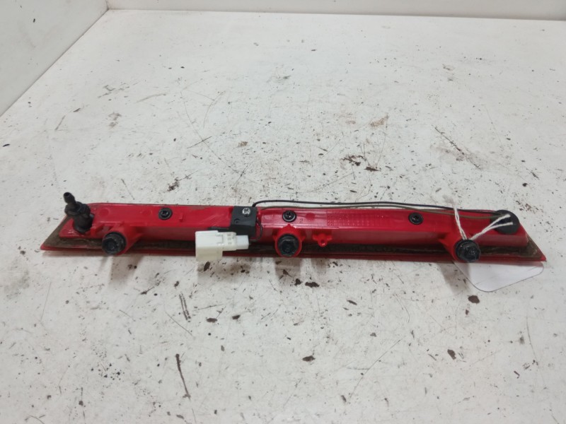 Recambio de luz central de freno para kia cee´d hatchback (ed) 1.4 referencia OEM IAM   